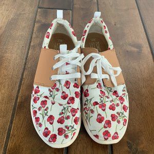 Toms Sneaker Lace Up Shoes Women's Size 7
